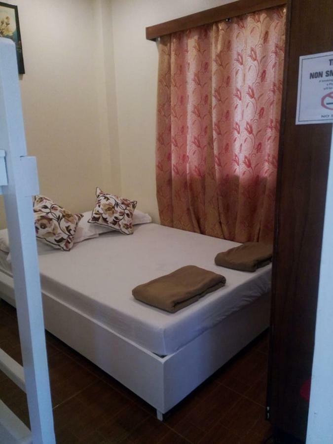 ホテル Casa De Miguelitos タガイタイ エクステリア 写真