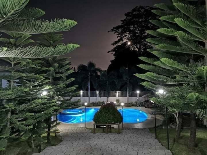 ホテル Casa De Miguelitos タガイタイ エクステリア 写真